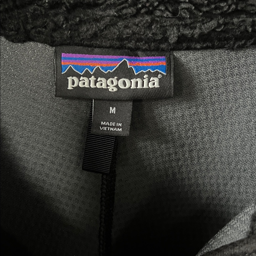 Patagonia Fleece Jacket Retrox Black Size Medium - Picture 3 of 5